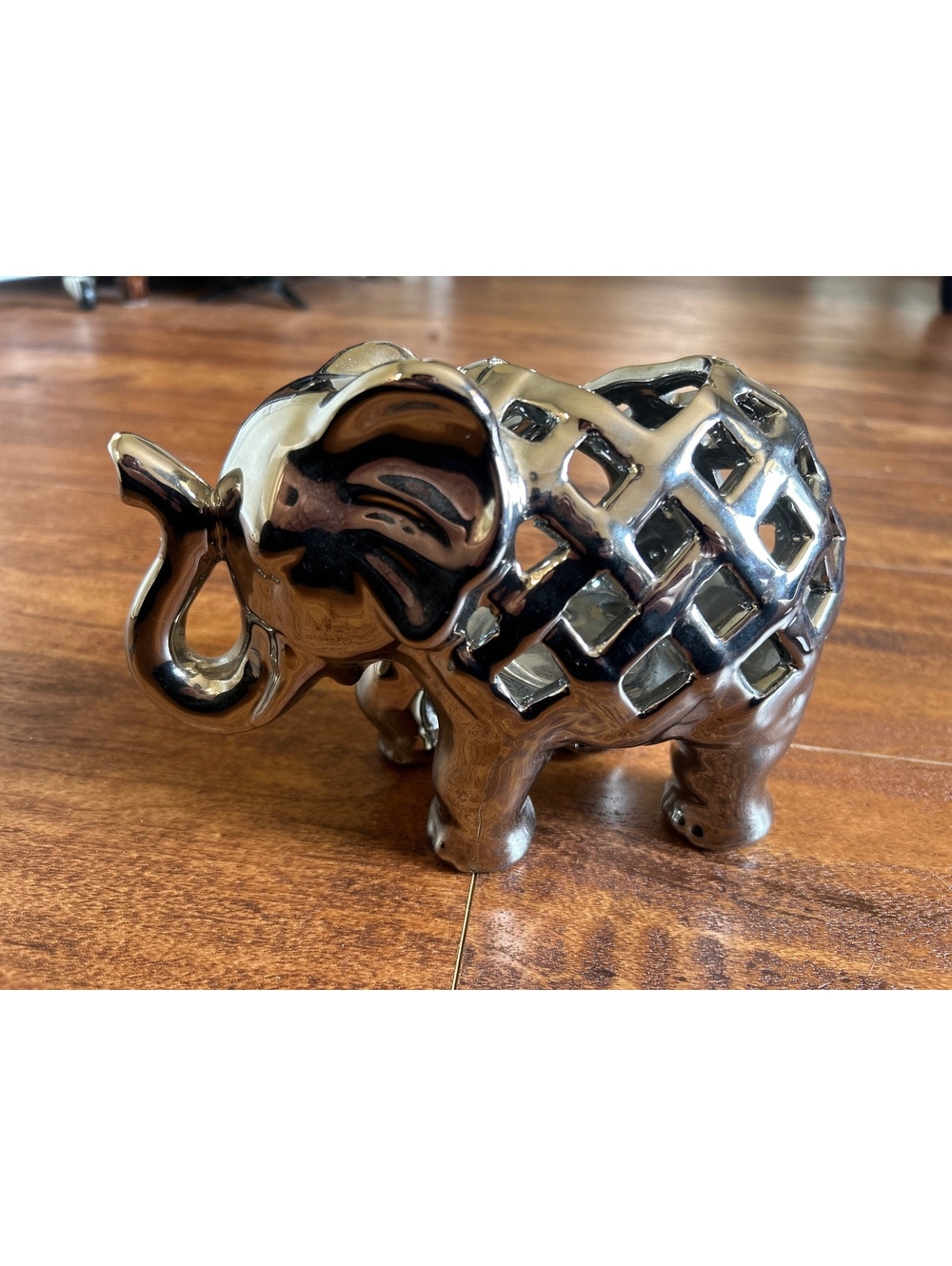 Decorative Silver Elephant Figurine w/ Open Lattice Design Tealight Cane Holder